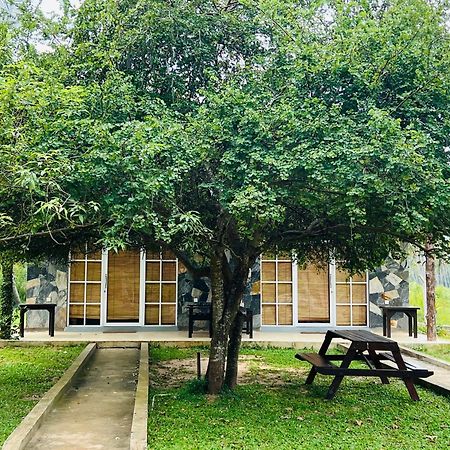 Coco Village Hotel Chilaw Ngoại thất bức ảnh