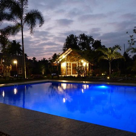 Coco Village Hotel Chilaw Ngoại thất bức ảnh