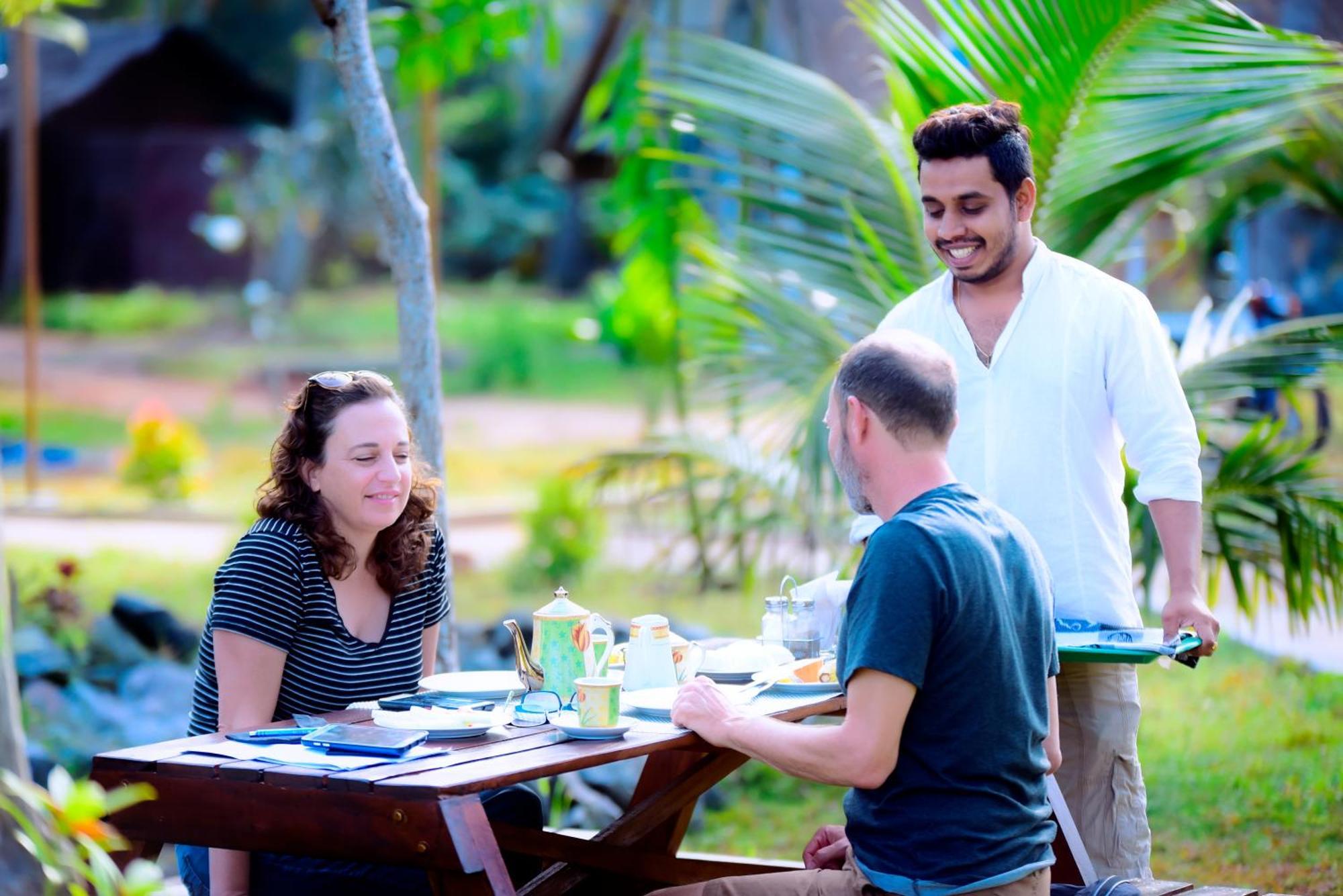 Coco Village Hotel Chilaw Ngoại thất bức ảnh