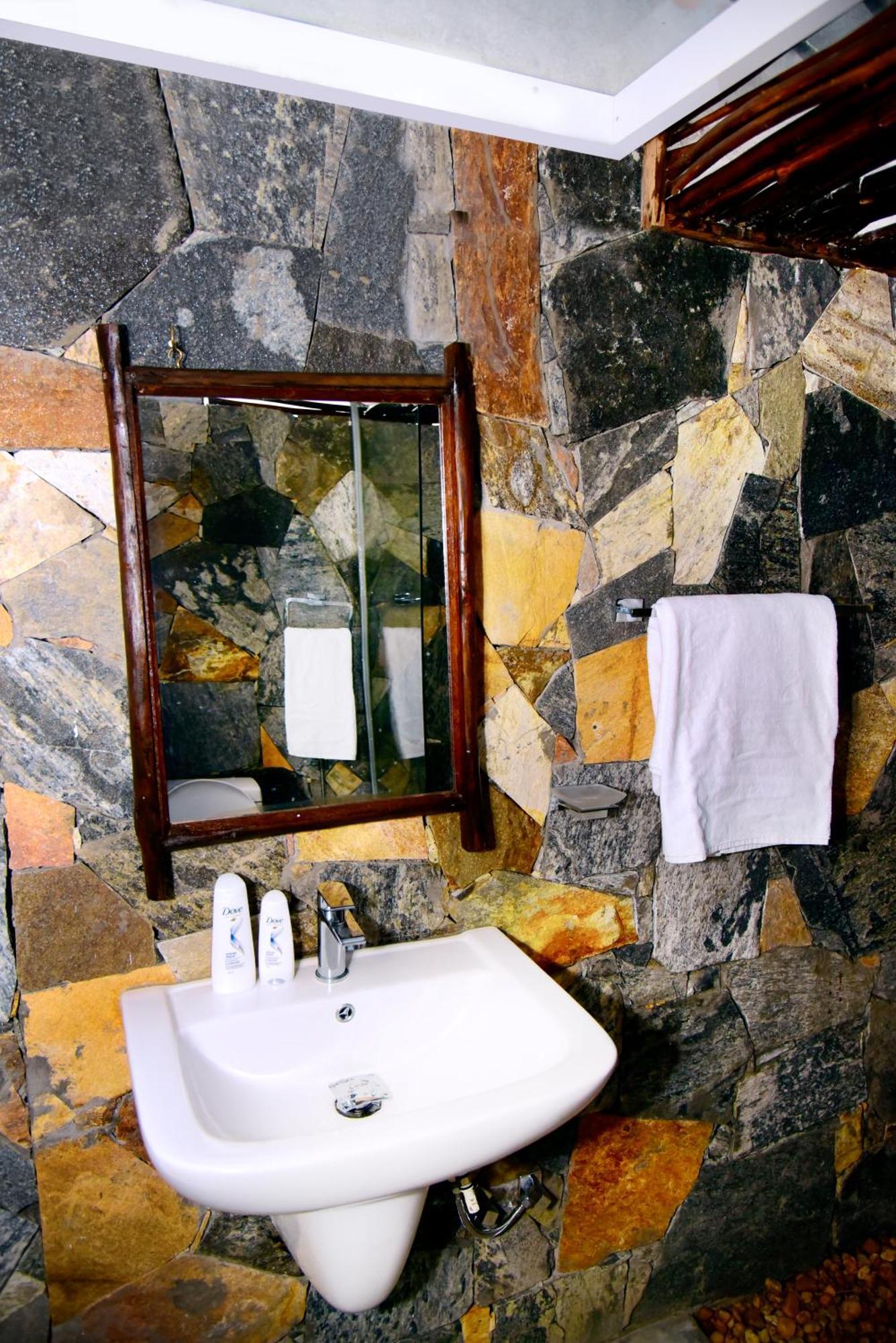 Coco Village Hotel Chilaw Ngoại thất bức ảnh