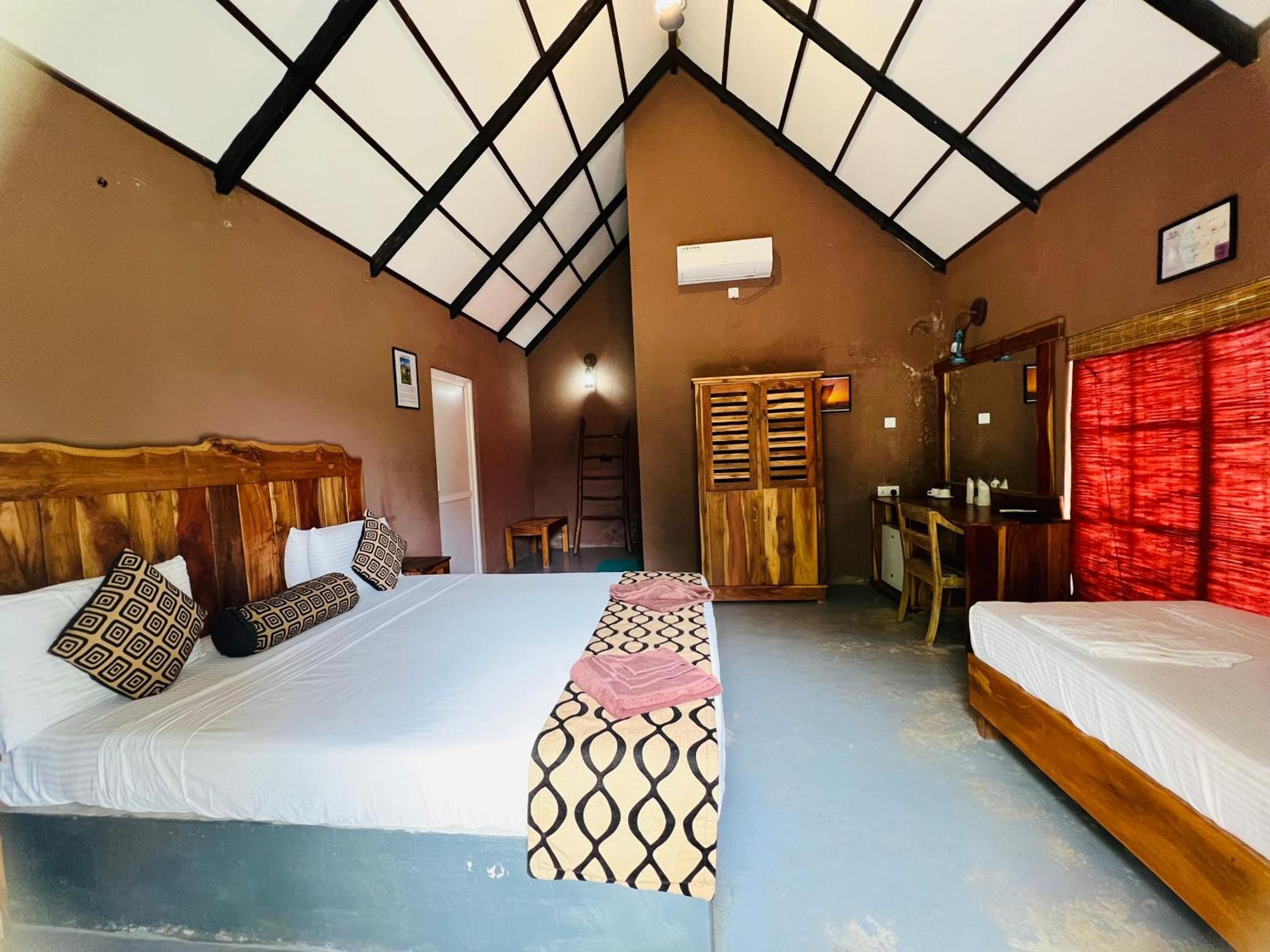 Coco Village Hotel Chilaw Ngoại thất bức ảnh